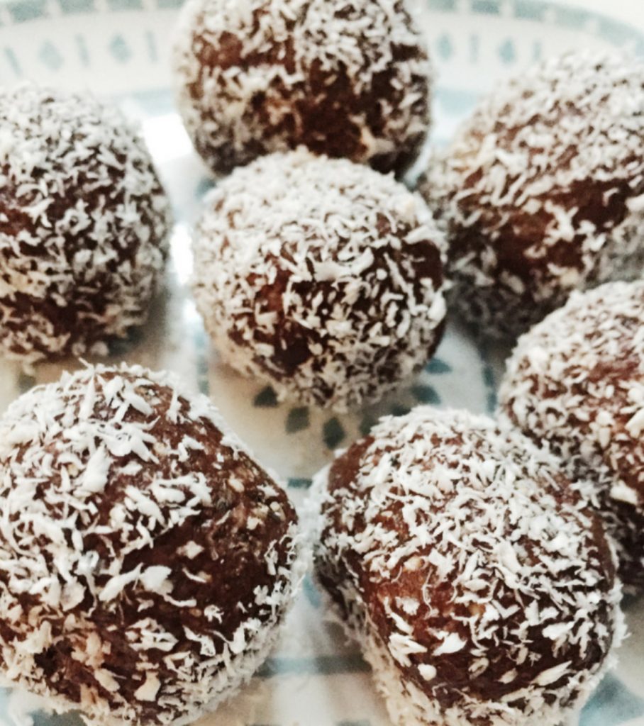 healthy protein cocoa balls, healthy protein desserts, weight loss, fit, fat to fit, protein desserts